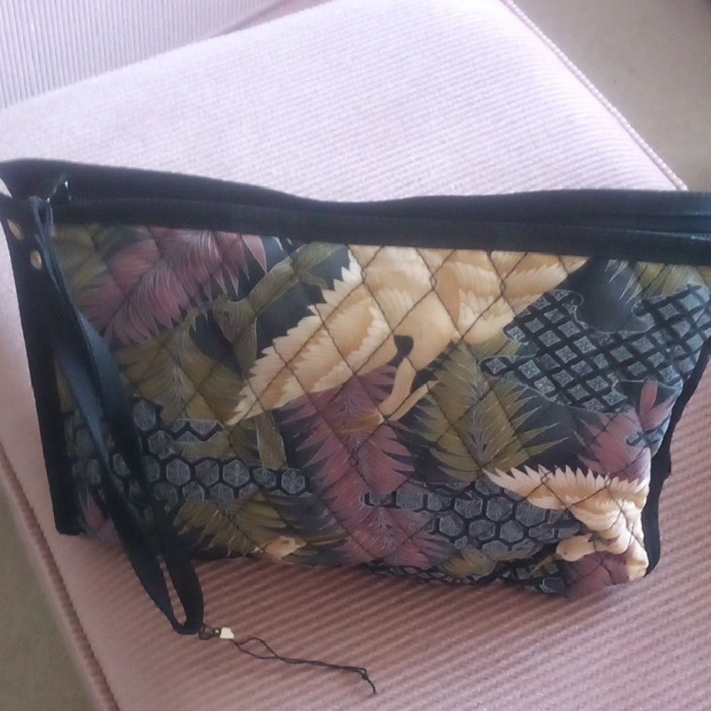 NWOT - White Heron Zippered Make-Up Travel Bag